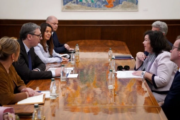 SASTANAK VUČIĆA SA KAREN PIRS: Predsednik i specijalna izaslanica Velike Britanije uskoro prisustvuju potpisivanju važnog ugovora