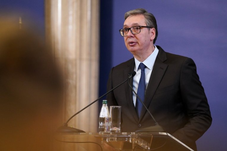 PREDSEDNIK VUČIĆ PRAVO U METU! Krucijalna poruka predsednika moćnicima: Zbog čega ne odete kod Zelenskog i tražite mu da se odrekne Krima?