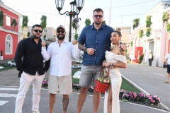 ANELI SAKUPILA SVE BIVŠE ZA VASKRS! Oko nje su nekad skakutali kao zečevi, pa su posle pobegli GLAVOM BEZ OBZIRA! (FOTO)