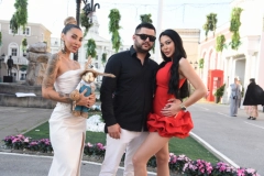 MAMA, TATA I NOVA DEVOJKA! Kako će ovu sliku objasniti maloj Nori! Aneli, Maja i Asmin za Vaskrs zakopali ratnu sekiru! (FOTO)