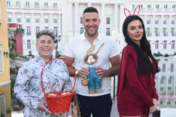 BIVŠA ŽENA, DEČKO, KOMBINACIJA I OTAC DETETA: Trudna Anita s bivšima i sadašnjim ŠOKIRALA na Vaskrs!