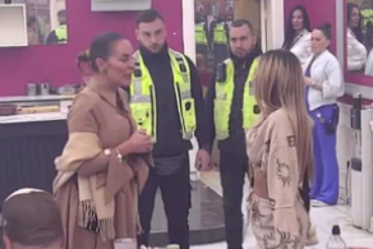 Milena Kačavenda i Aneli Ahmić