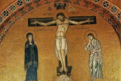 SUTRA JE NAJTUŽNIJI DAN U HRIŠĆANSTVU! Obeležavamo Veliki petak - dan stradanja Isusa Hristosa!