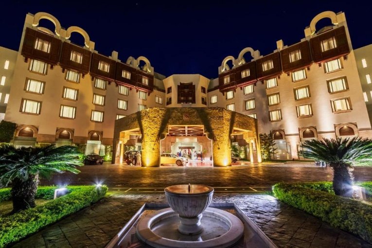 GUESTS EVICTED WITHOUT NOTICE: This is the hotel in Pakistan where Americans and Iranians will negotiate! NO ROOM FOR OTHERS (PHOTO)