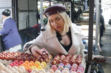 "ZA VASKRS ĆU POŽELETI SINA!" Jovana Jeremić o PRINOVI s Tigrom - ovo su svi detalji PAPRENO SKUPE SVADBE: Krem de la krem zvanice, zlatna venčanica... (VIDEO)