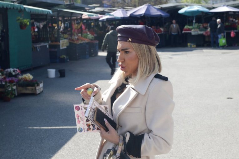 Jovana Jeremić u kupovini na pijaci na Veliki petak pred Vaskrs