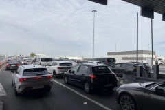 ČETIRI SATA ČEKANJA! Pakleno na granicama, na izlazu iz Srbije ogromne kolone!