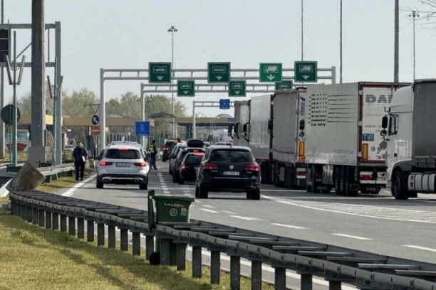 SKORO 300 SRPSKE DECE ZAROBLJENO NA GRANICI SA HRVATSKOM! Roditelji zabrinuti - POTPUNI KOLAPS NA BATROVCIMA!
