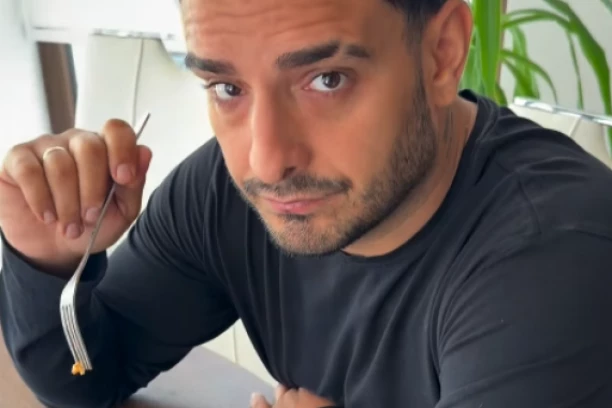 HIT-REAKCIJA DARKA LAZIĆ: Kaća mu poslužila OVO posno jelo na Veliki petak, izraz lica rekao sve!