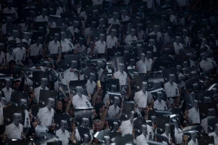 PORAZ U SENCI OPROŠTAJA OD DUŠKA VUJOŠEVIĆA: Žalgiris trojkama slavio u Areni