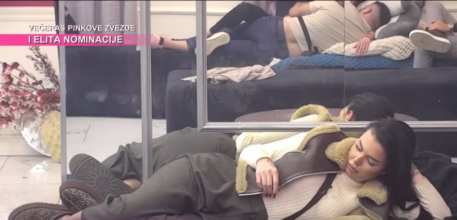 DEMOLIRANI LUKA VUJOVIĆ PLAČE KAO KIŠA! Infromacija iz spoljnog sveta ga ZAKUCALA ZA DNO! Trudna Anita van sebe! (VIDEO)