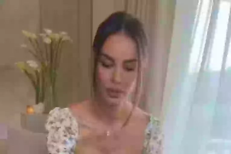 POZNATA SRPKINJA OFARBALA JAJA, A SVI JOJ BLENU U... Mreže se USIJALE, muškarci ne znaju gde pre da gledaju (GALERIJA)