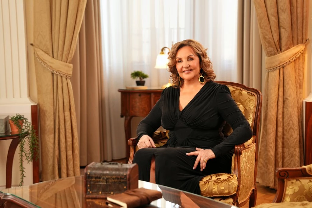 ANA BEKUTA IZNENADILA NA VASKRS: Ostvarila san mlađoj koleginici!