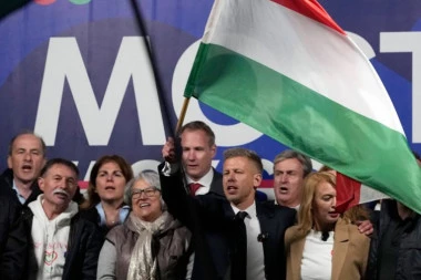 ISPLIVAO SNIMAK: Delegat Tise učestvovao u kupovini romskih glasova u Babočanu! (VIDEO)