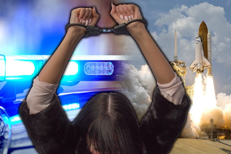 BILA JE U SVEMIRU, A ZAVRŠILA SA LISICAMA NA RUKAMA: Slavna astronautkinja NAORUŽANA ČEKIĆEM I NOŽEM napala ljubavnicu svog kolege! Bizarni detalji skandala ŠOKIRALI SVET! (FOTO, VIDEO)