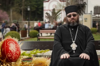 VASKRŠNJI INTERVJU IGUMANA MANASTIRA TUMANE: Arhimandrit Dimitrije otkrio svoju najlepšu uspomenu na Vaskrs iz detinjstva (VIDEO)