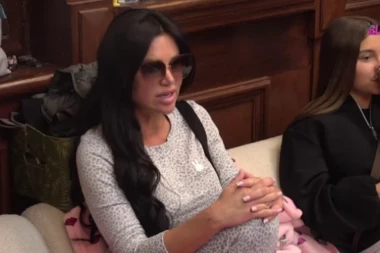 PRVI SNIMAK STANIJE DOBROJEVIĆ NAKON NAPUŠTANJA BELE KUĆE: Pogledajte šta je uradila, javnost u ŠOKU! (VIDEO)