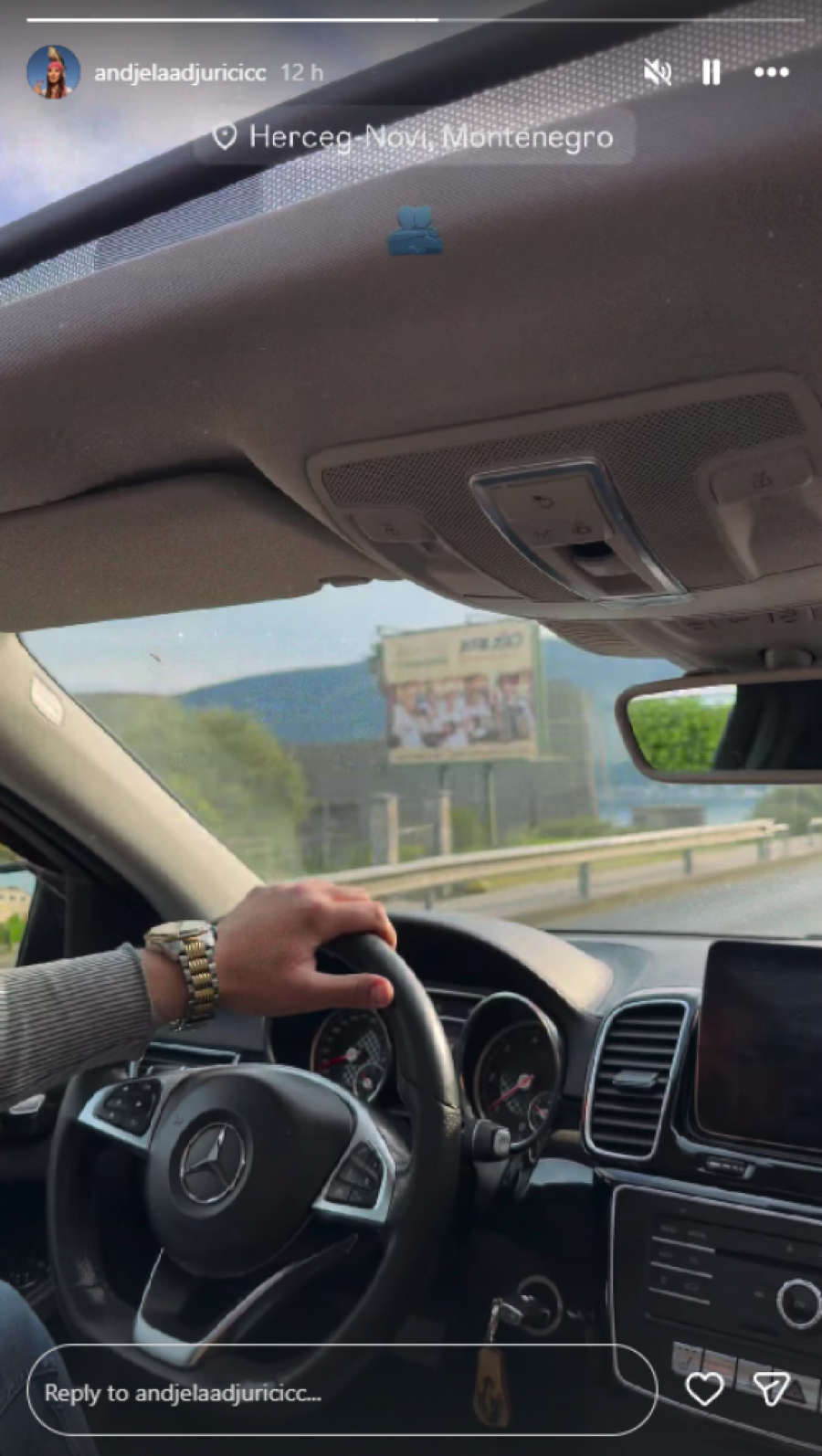 ANĐELA ĐURIČIĆ POKAZALA NOVOG DEČKA: Nakon RASKIDA sa Gastozom OVOG frajera odvela u PORODIČAN DOM!