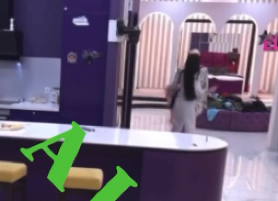 POJAVIO SE NOVI SNIMAK ZVERSKIH BATINA: Pogledajte kako je Stanija UNAKAZILA Uroša Stanića, OBORILA GA NA POD, pa ga ŠUTIRALA! (VIDEO)