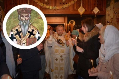 “VERA SVETOG VASILIJA JE VERA U VASKRSLOGA HRISTA I ONA NAS ISCELJUJE”: Poruka igumana Sergij ispred moštiju Ostroškog Čudotvorca