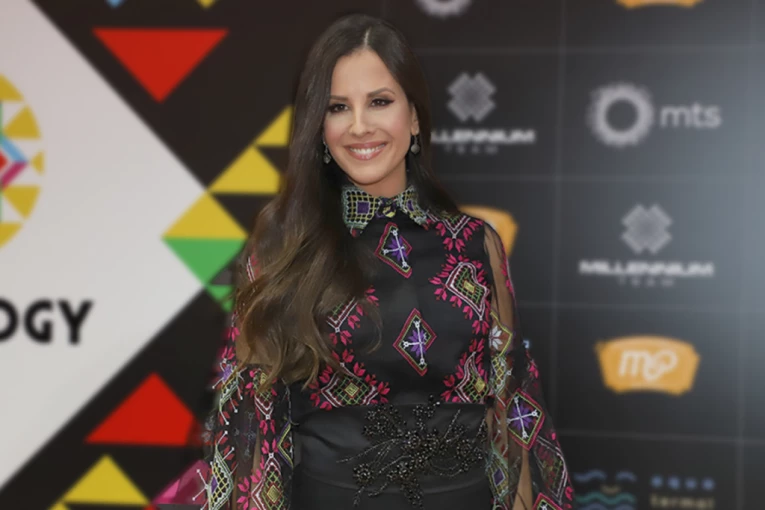 Ovako izgleda Vaskrs u domu TAMARE VUČIĆ: Odlučila se za tradicionalnu metodu bojenja jaja, a jedan detalj oduševio je sve (FOTO)