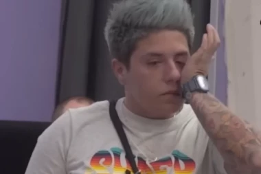 MATORU NA VASKRS SAMLELA TUGA: Progovorila o detaljima iz porodičnog doma, evo šta joj je pokojna majka ostavljala na stolu!