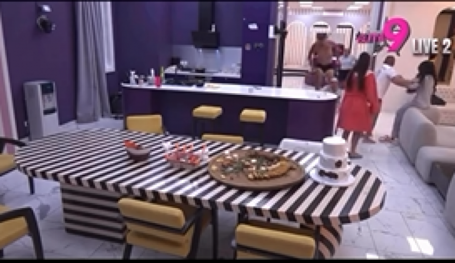 STANIJU IZVODE IZ "ELITE" NAKON STRAVIČNE TUČE?! Snimak ugledao svetlost dana, starleta u pratnji obezbeđenja, sve vreme se obraća PRODUKCIJI!