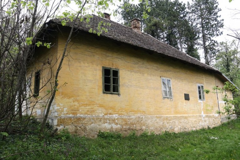 Ovde je "živeo" Bili Piton u filmu "Maratonci trče počasni krug"