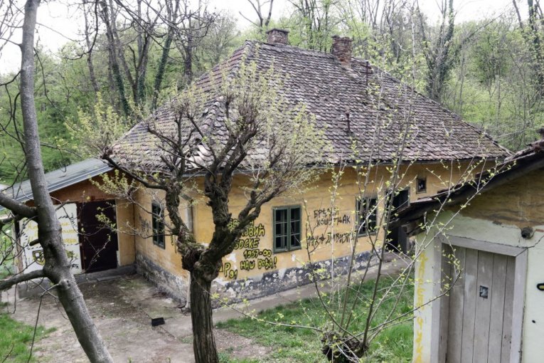 Ovde je "živeo" Bili Piton u filmu "Maratonci trče počasni krug"