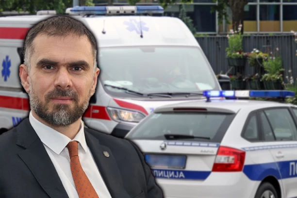 "APELUJEM NA NADLEŽNE DA DETALJNO ISPITAJU SLUČAJ!" Oglasio se gradonačelnik Novog Sada nakon što je deo skele sa tržnog centra pao i povredio ženu! (FOTO)