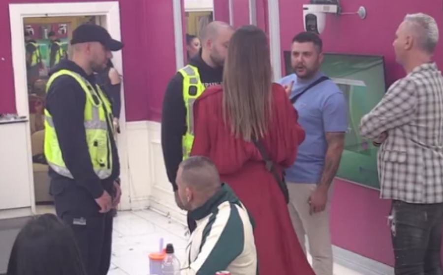 POGLEDAJTE PRAVO LICE ASMINA DURDŽIĆA - Nacija ZGROŽENA ovim ponašanjem prema ŽENI, NASRNUO na monstruozan način na Kačavendu!