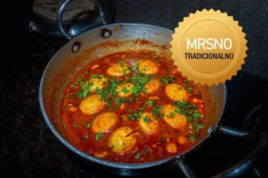 NAJBOLJI NAČIN DA ISKORISTITE PREOSTALA VASKRŠNJA JAJA: Pikantan sos daje im bogat ukus i novo ruho