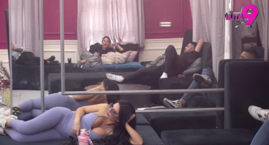 MAJA NASRNULA NA ASMINA ZBOG STANIJE - SKANDAL UŽIVO NA PINKU! Durdžić zapomagao na sav glas, usledio karambol!