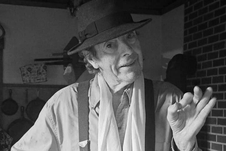 UMRO GLUMAC IZ "RATOVA ZVEZDA"