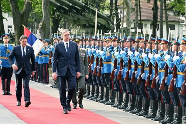 VAŽAN SASTANAK U GENERALŠTABU NA BANJICI: Vučić sa vrhom Vojske Srbije i Ministarstva odbrane