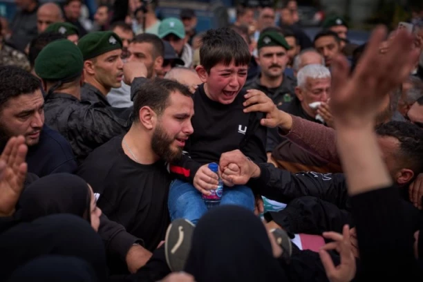 ONI SE NE SMIRUJU: Izrael poslao DRAMATIČNO UPOZORENJE stanovnicima južnog Libana zbog napada na Hezbolah!