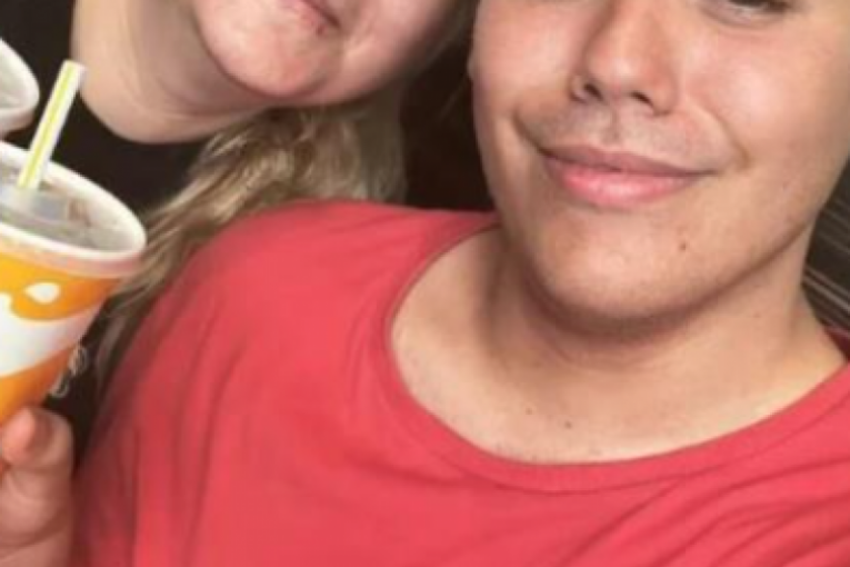 Uroš Stanić sa majkom