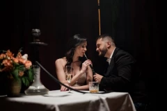 Veliki povratak šarmantnog pevača koji je osvajao srca devojaka! Lukijan u strasnom zagrljaju s prelepom brinetom