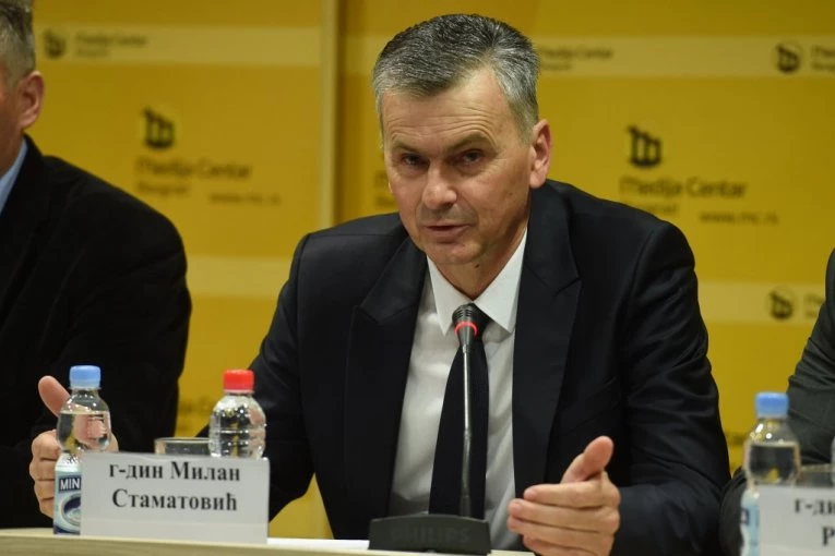 STAMATOVIĆ ZALEDIO NOVU S! Pokušali da ga isprovociraju na sitno, a onda ih je demolirao  brutalnim odgovorom!