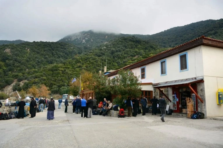 VELIKA TRAGEDIJA NA SVETOJ GORI: Jedan monah poginuo, drugi teško povređen