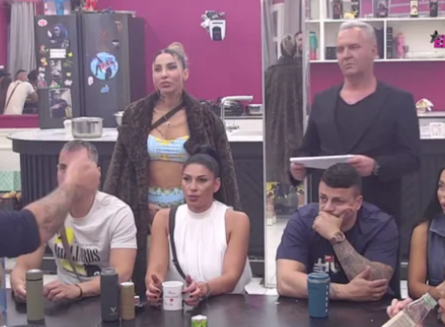 TOTALNO UNIŠTENJE ASMINA DURDŽIĆA! Otkriveno gde je ODVODIO ćerkicu Noru i sa KOJOM ŽENOM je provodila dane - MUK U ELITI!