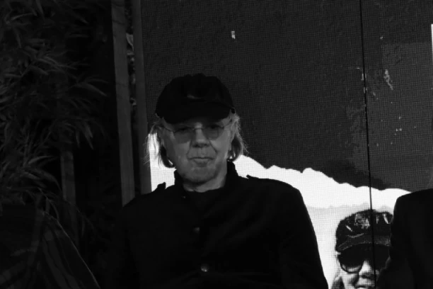 UMRO JEDAN OD OSNIVAČA GRUPE "DIVLJE JAGODE" - posle duge borbe s bolešću izgubio bitku