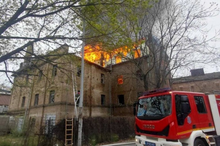 Požar - Stari mlin u Obrenovcu