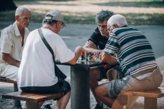Počela isplata aprilskih penzija: Penzionerima u Republici Srpskoj leže novac