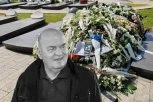 SVE VELIKAN DO VELIKANA: Pogledajte među kakvim znamenitim ličnostima je sahranjen Duško Vujošević (FOTO, VIDEO)