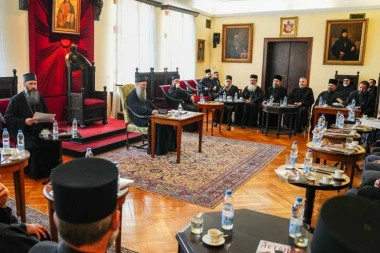 VAŽAN SASTANAK U VRHU SRPSKE PRAVOSLAVNE CRKVE: Patrijarh Porfirije predsedavao sednicom na kojoj su donete ključne odluke