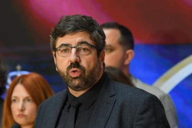 MA DA LI JE MOGUĆE? Blokaderi boga mole da Vučić ne raspiše izbore: Podržaćemo ih, ali samo do kraja jula! (FOTO)