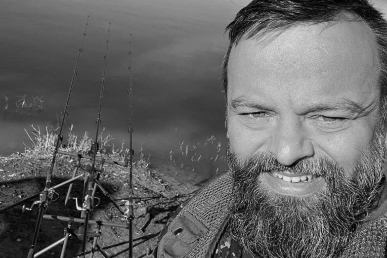 ŽENA POKUŠALA DA SPASE PEVAČA! Uznemirujući detalji tragedije koja je potresla Srbiju, Saši nije bilo spasa!