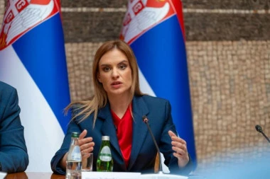 BRŽE I EFIKASNIJE OSTVARIVANJE PRAVA: Počele obuke zaposlenih za rad na platformi u sistemu SOZIS - oglasila se ministarka Đurđević Stamenkovski! (FOTO)