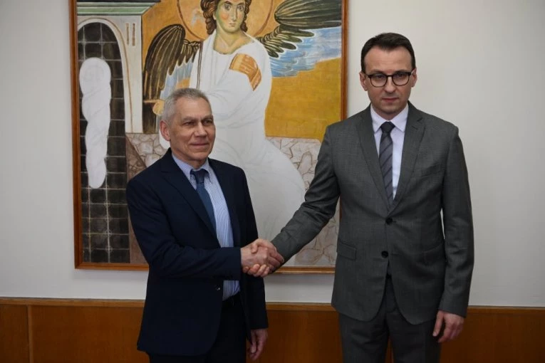 TEŽAK POLOŽAJ SRBA JE NAJVAŽNIJA TEMA! Petković razgovarao sa Aleksandrom Bocanom Harčenkom o situaciji na Kosovu i Metohiji!